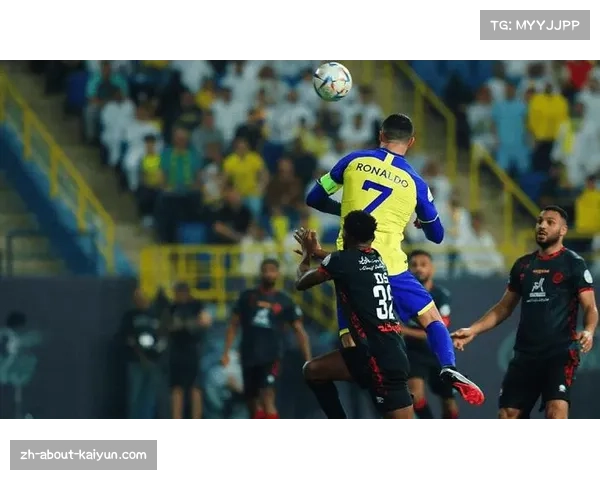 沙迦客场对阵吉达国民 五后卫密集防守策略应对强大火力